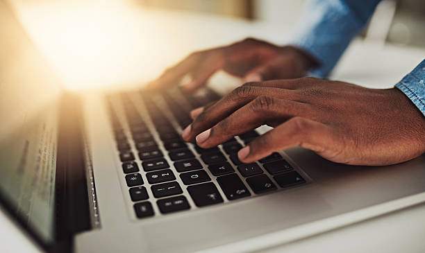 How to Craft the Perfect Quit Job Email: Tips and Templates