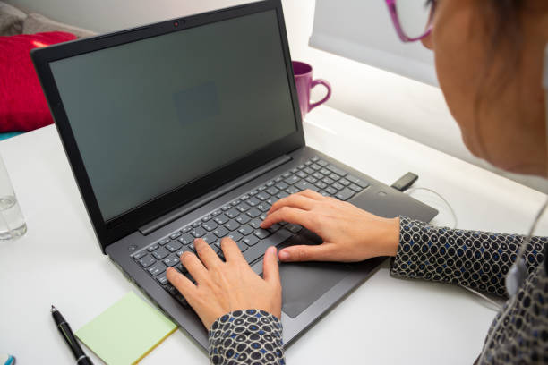Effective Strategies and Browse Abandon Email Examples to Reengage Customers