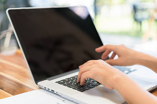 10 Effective Product Recommendation Email Examples to Boost Your Sales